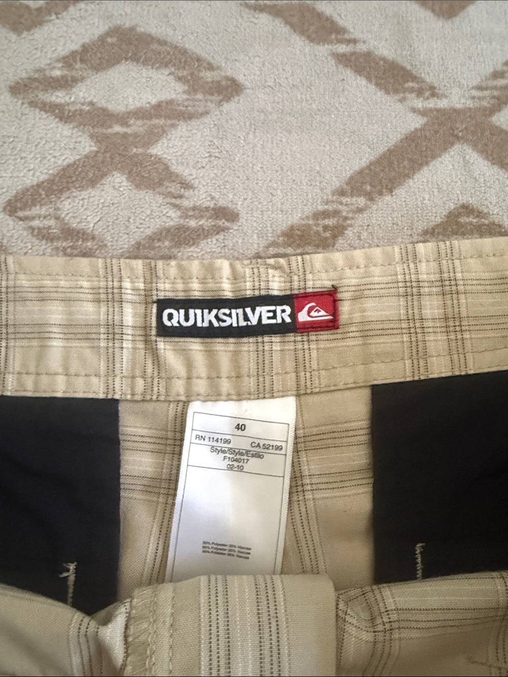 Quiksilver Men's Tan Plaid Flat Front Shorts - Picture 2 of 5